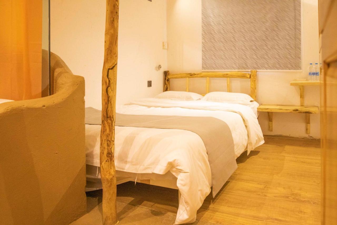 Right Here Hotel  Dunhuang Exterior foto